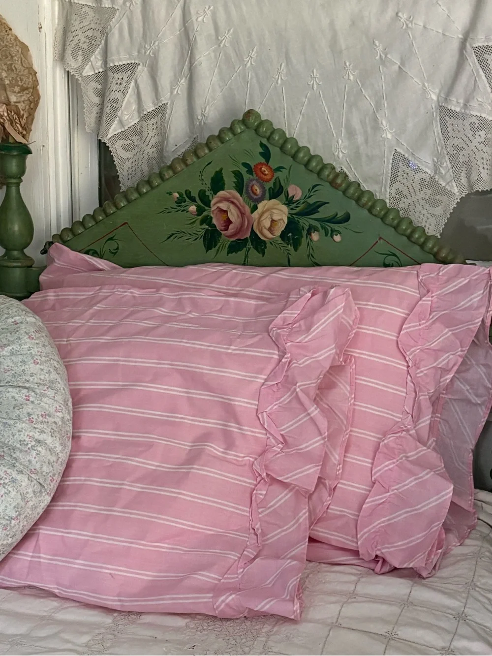 Vintage Marlboro Pink & White Striped with Ruffle Hem standard pillow cases Set
